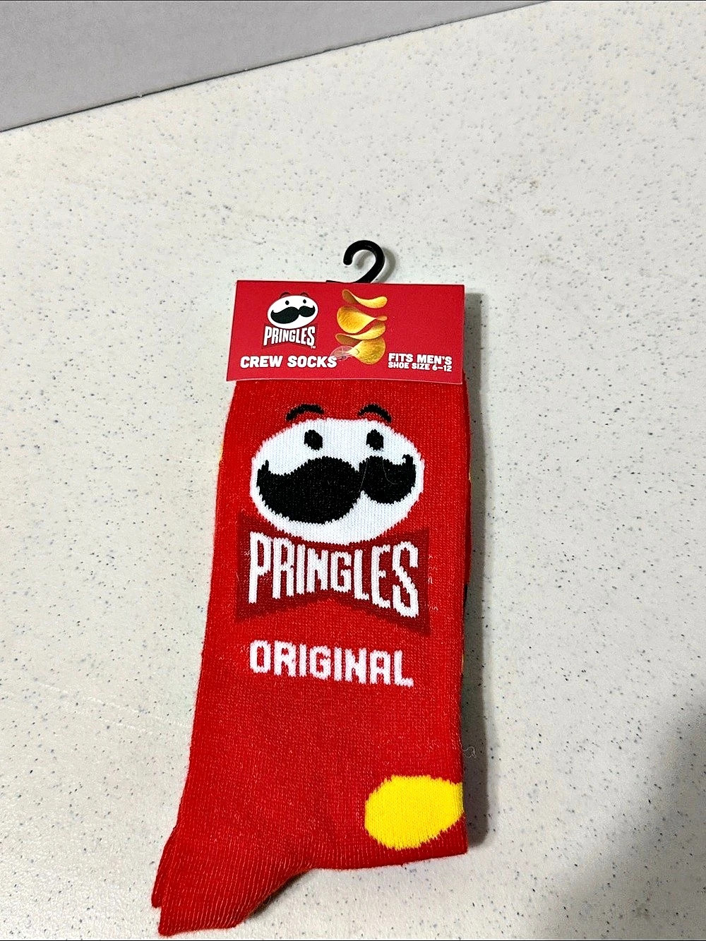 Pringles Original Chips Can Logo Athletic Crew Socks Red & Yellow Men's 9-13 NWT